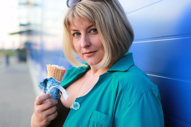 Pękła mi proteza czym skleić w domowych warunkach?