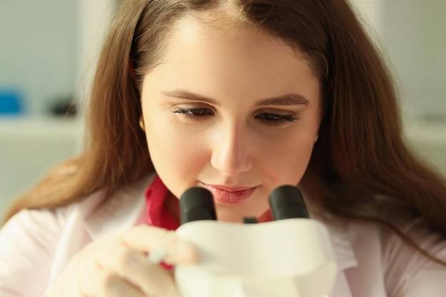 Ile po wyrwaniu zęba można założyć aparat?